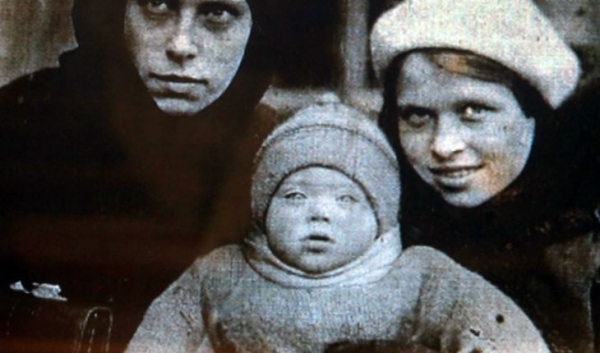 Алиса Фрейндлих в детстве