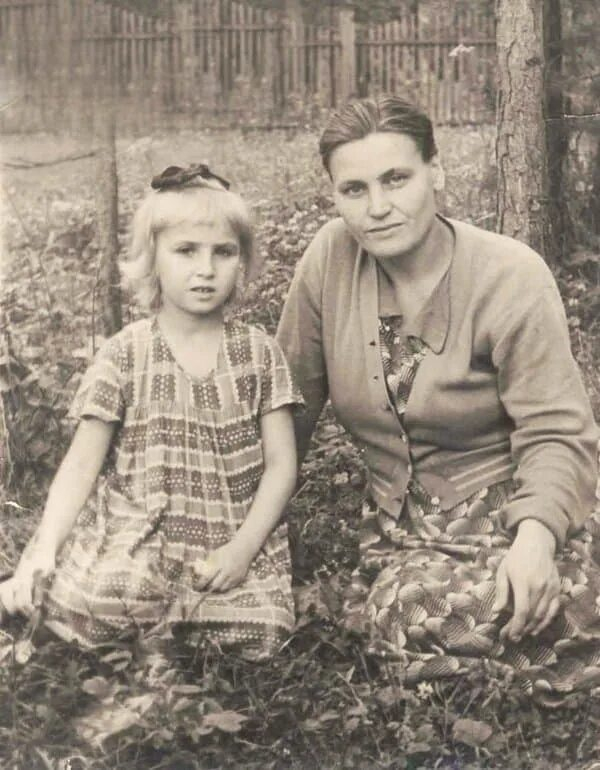 Галина Коньшина с мамой