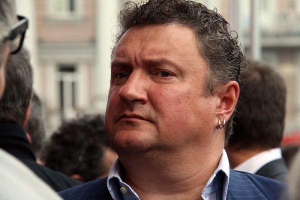 Олег Комаров